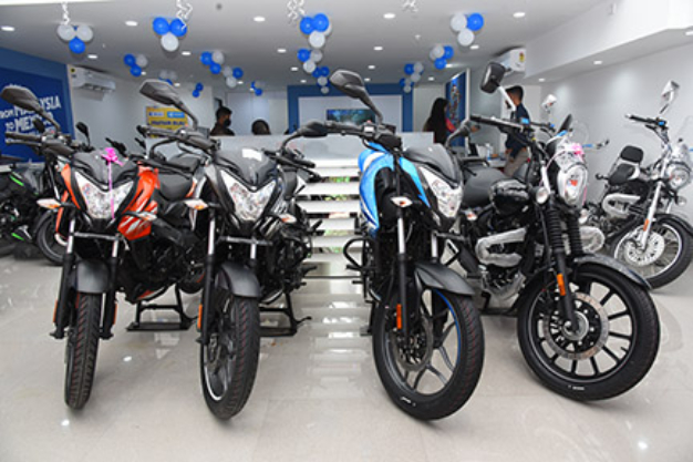 Pratham Bajaj - An Authorised and exclusive dealership in Thane | Carzbot | Car portal